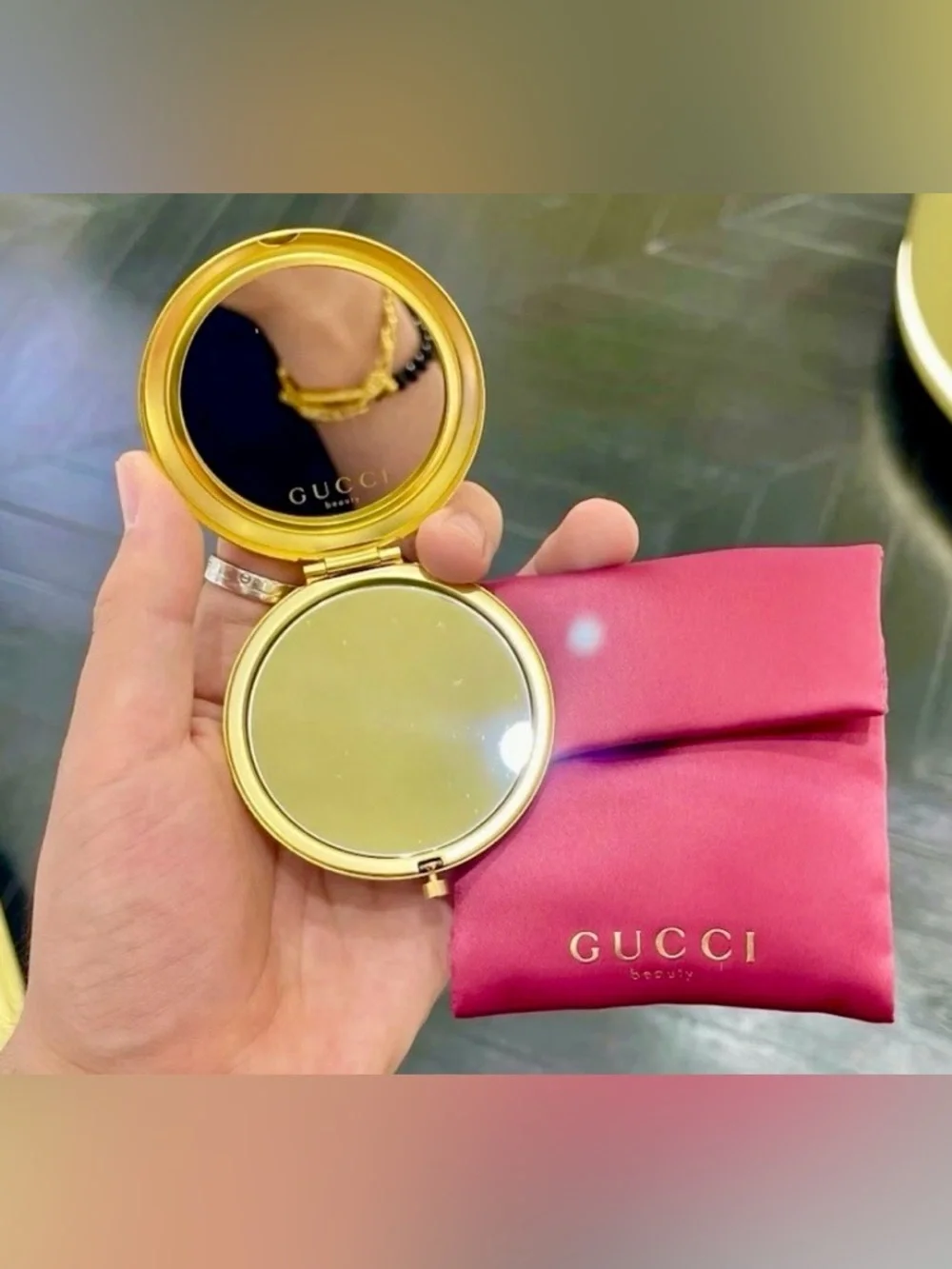 Gucci Beauty Compact Mirror in Burgundy Pouch w Floral Interior. SEALED in Bag. - Picture 2 of 11